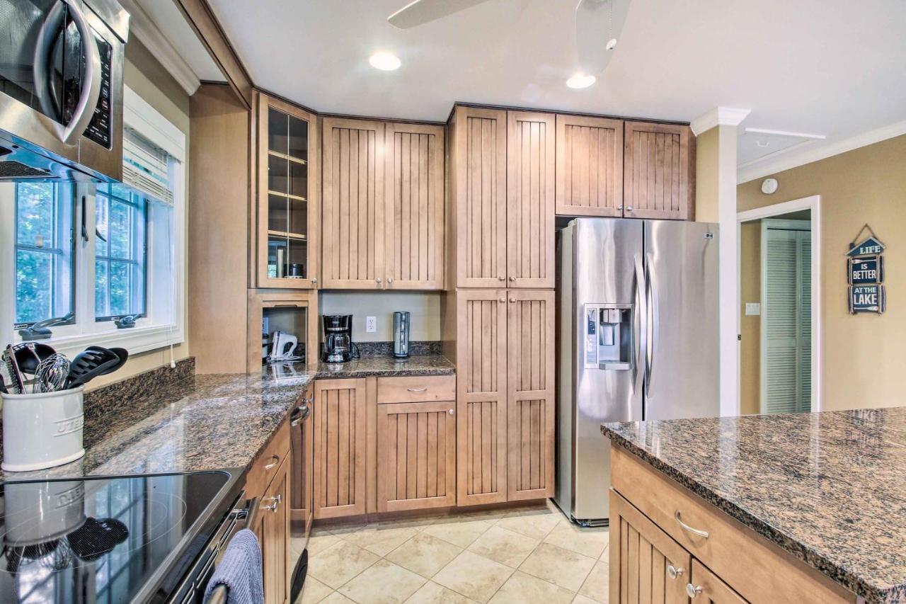 Readfield Retreat With Lake Maranacook Views! Exterior foto